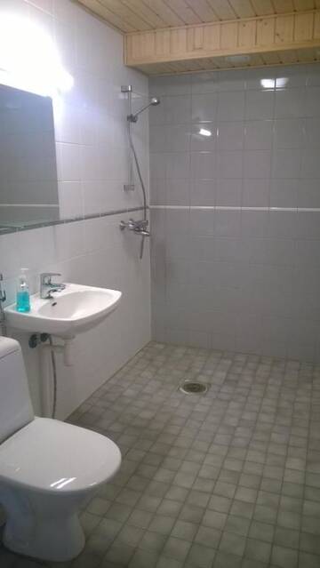 Фото номера Дом с 3 спальнями Дома для отпуска Kuoreksenniemi Villas &amp; Lakehouse г. Пуумала 18