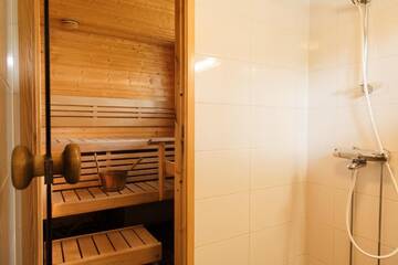 Фото номера Вилла с 2 спальнями Курортные отели Wellbeing365 Resort Mannilanniemi г. Пуумала 33