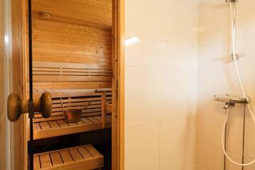 Фото номера Вилла с 2 спальнями Курортные отели Wellbeing365 Resort Mannilanniemi г. Пуумала 13